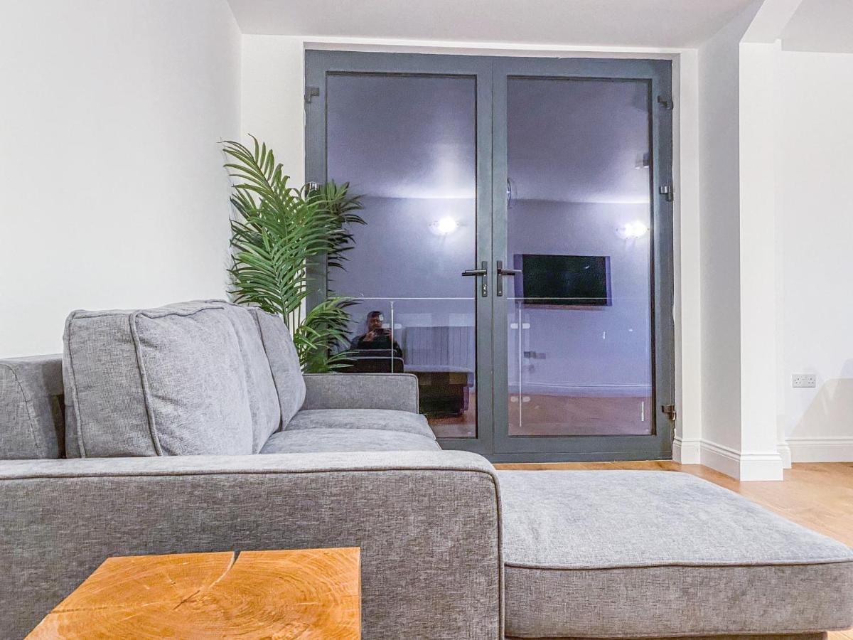 2 Bedroom City Centre Apartment With Parking Bedford Eksteriør billede