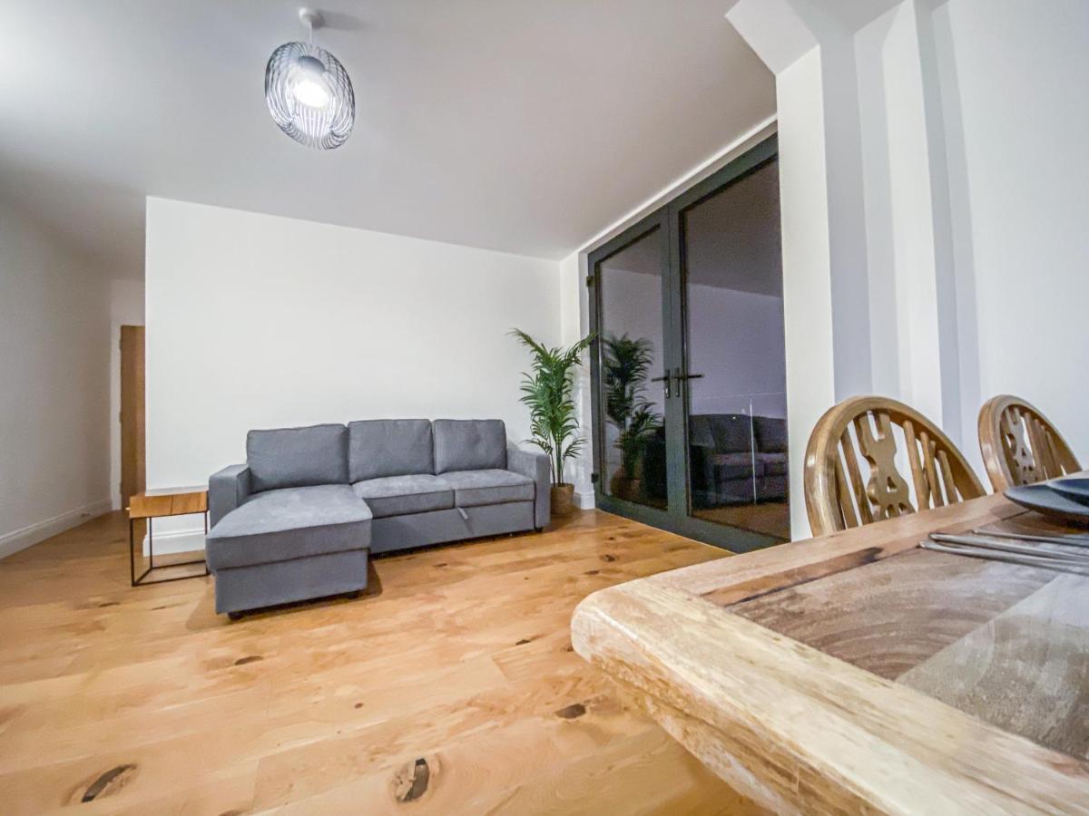 2 Bedroom City Centre Apartment With Parking Bedford Eksteriør billede